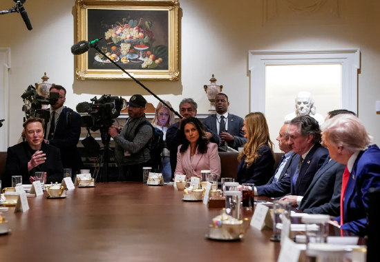 瑞银网配资 媒体：马斯克在美国政府中的定位愈发模糊不清