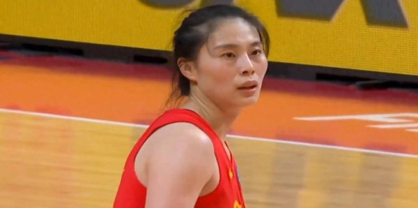 宏盛证券 女篮霸主豪取10连胜，93比55狂胜38分，李梦轮休没有出场